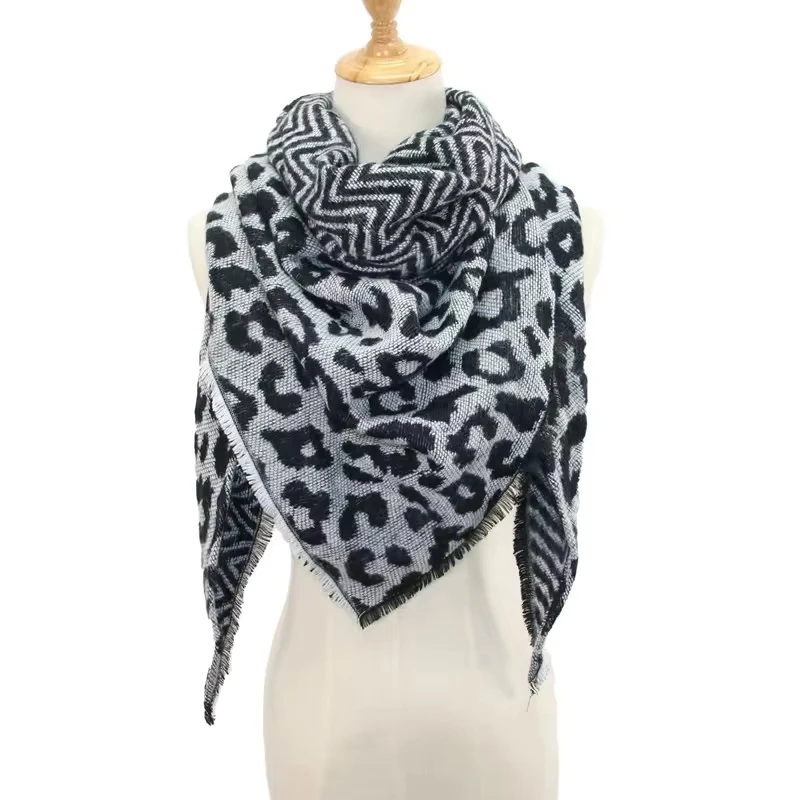 Bufanda cálida de invierno para mujer, chal largo estampado, bufanda tipo estola con estampado de leopardo, bufanda con diseño de personaje para niñas