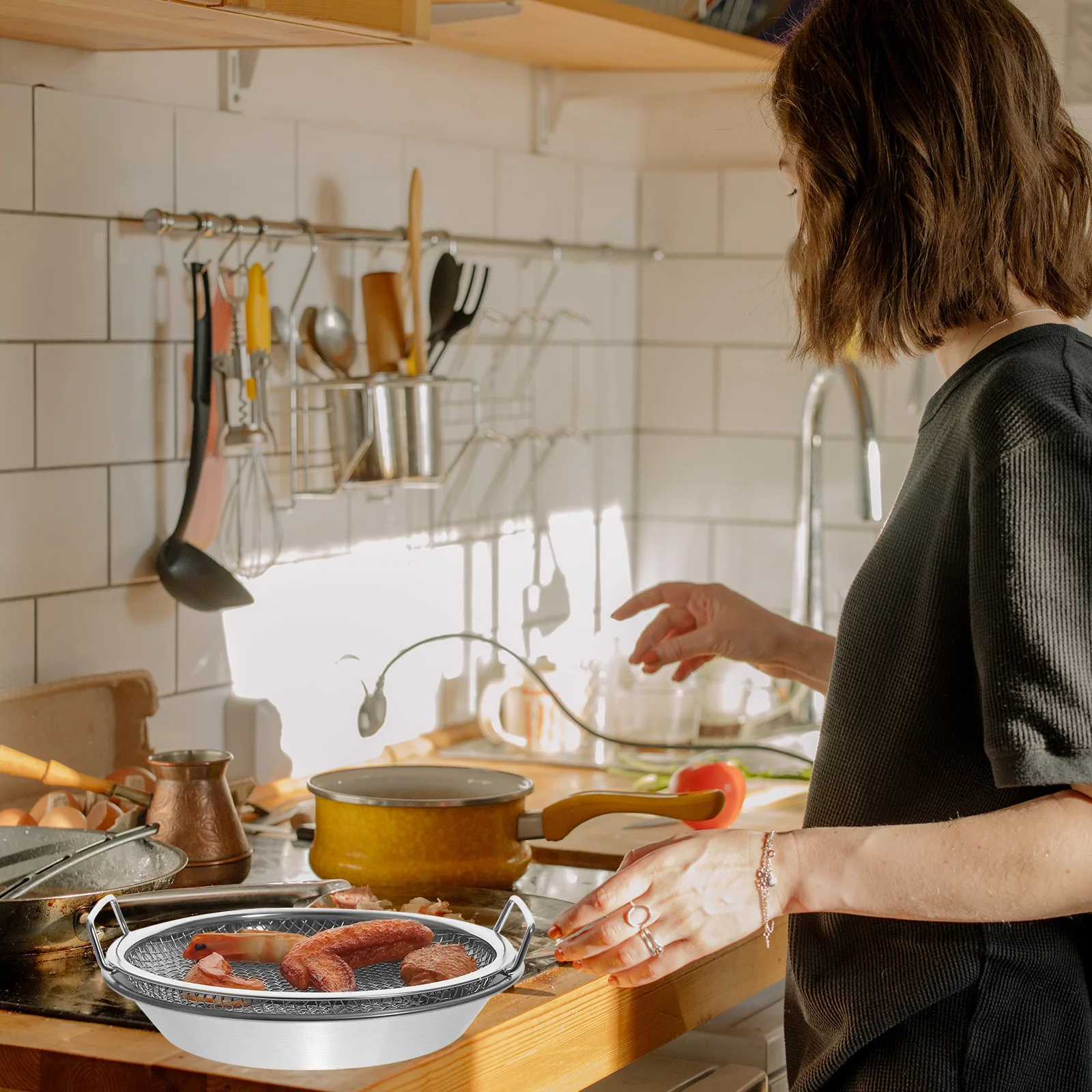 

1 Set Stainless Steel Fried Food Drain Net Oil Drain Plate Multi-Use Snack Dish For Fruits Household Serving Air Fryer Barbecue