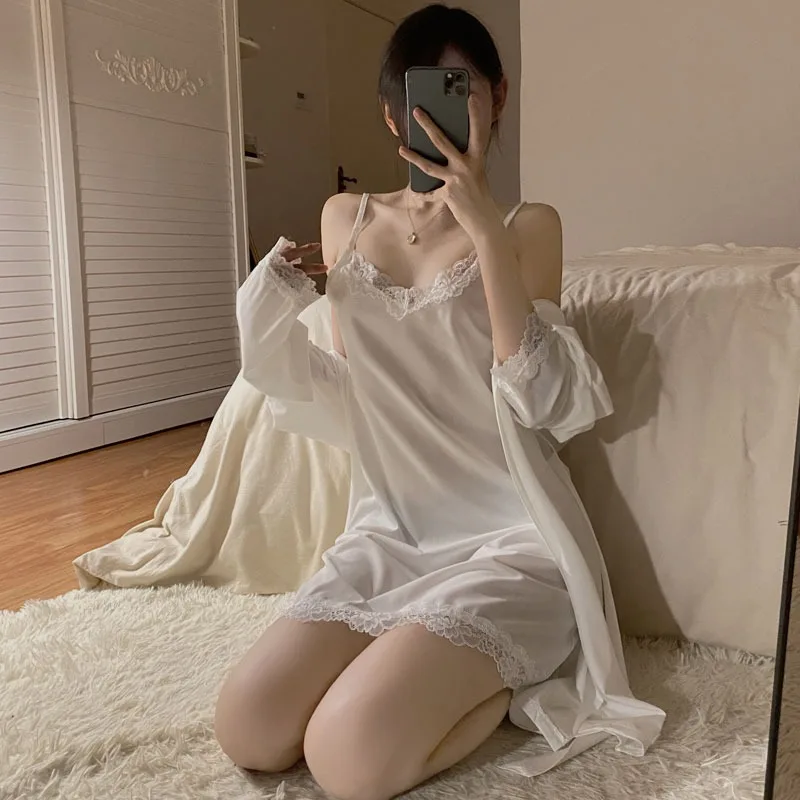 Four Seasons new Korean version of four pieces Wallet-cotton ladies pajamas sweet lace robe set spring and summer days