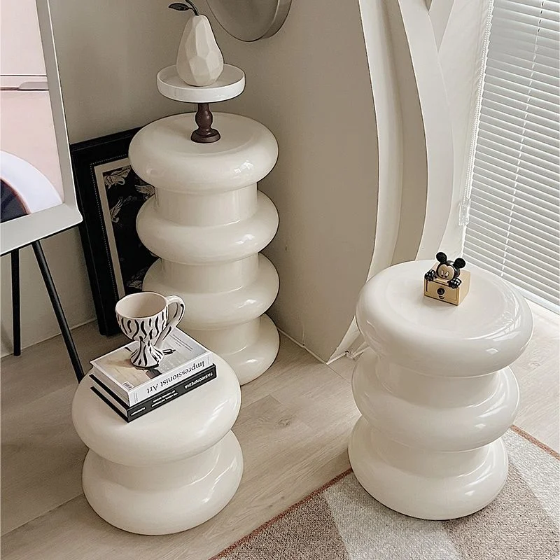 

Nordic Plastic Small Stools Side Tables Family Living Rooms Cream Style Round Stools Creative Low Stools Shoe Changing Stools