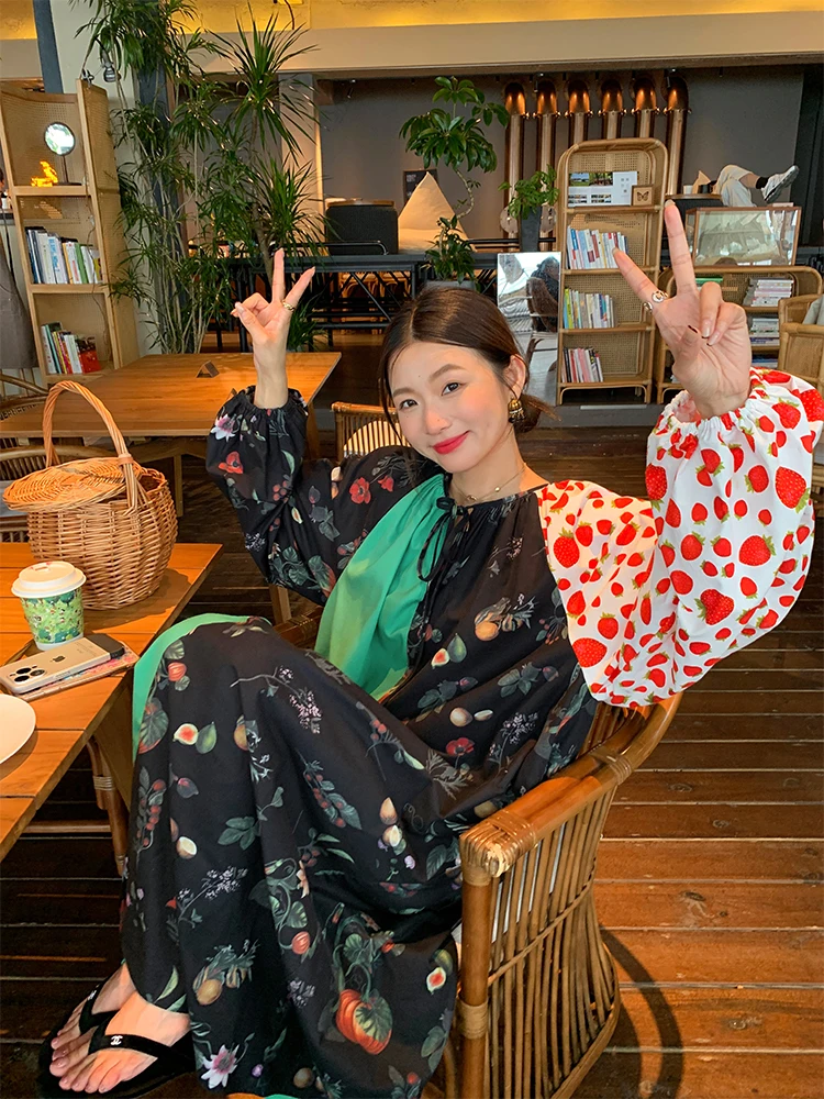 กระโปรงยาวทรงเอพิมพ์ลายดอกไม้สไตล์หลวมสำหรับผู้หญิง ดีไซน์ต่อผ้า  ใส่ได้ทุกฤดู ทั้งฤดูใบไม้ผลิ ฤดูร้อน ฤดูใบไม้ร่วง และฤดูหนาว