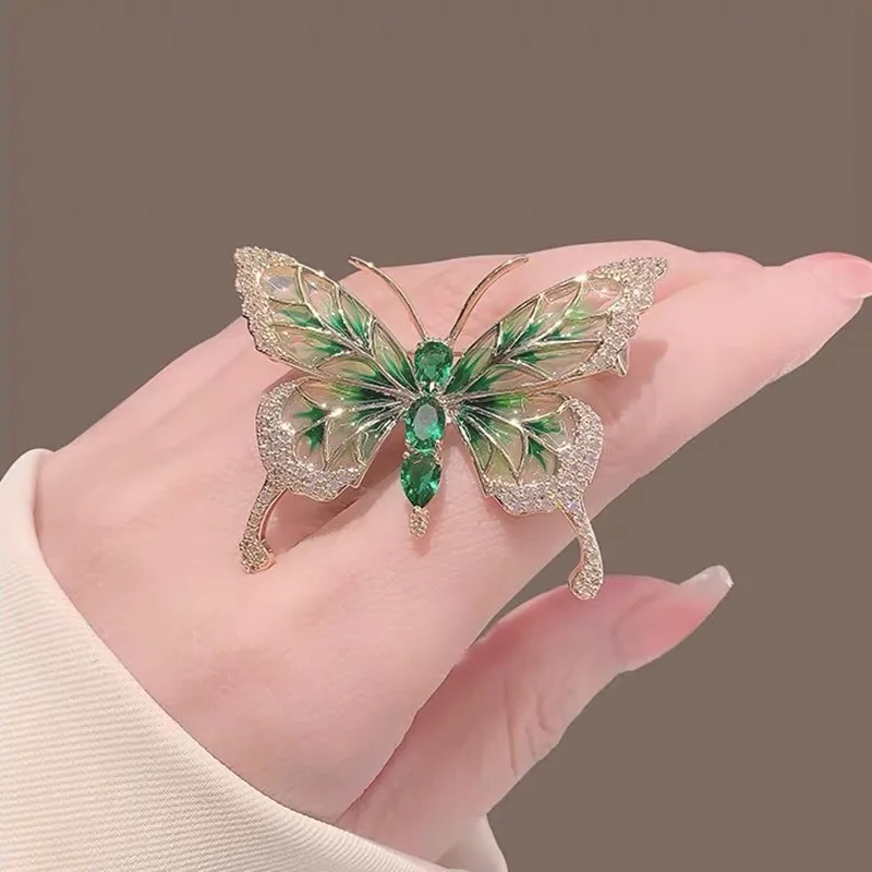 Luxury Rhinestone Butterfly Brooch Elegant Women Green Crystal Insect Lapel Badge Pins For Suit Scarf Clothes Decor Accessories