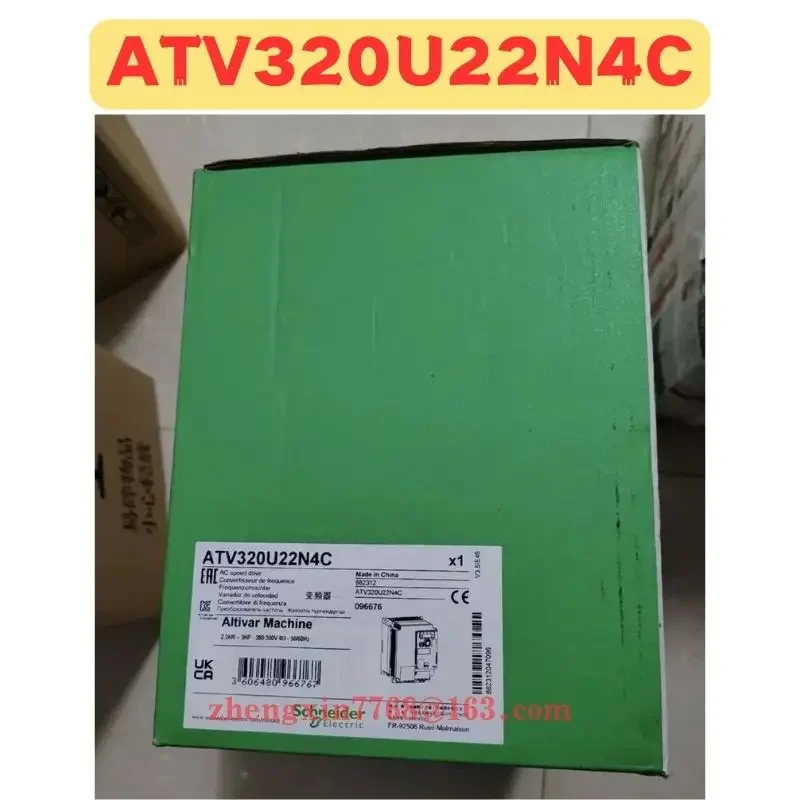 Novo conversor de frequência original ATV320U22N4C