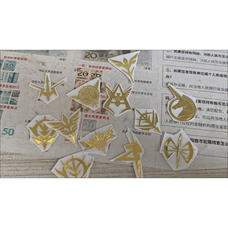 새로운 건담 금속 스티커 애니메이션 액션 피규어 만화 방수 낙서 스티커 전화 및 노트북 자동차 장식 크리스마스 선물