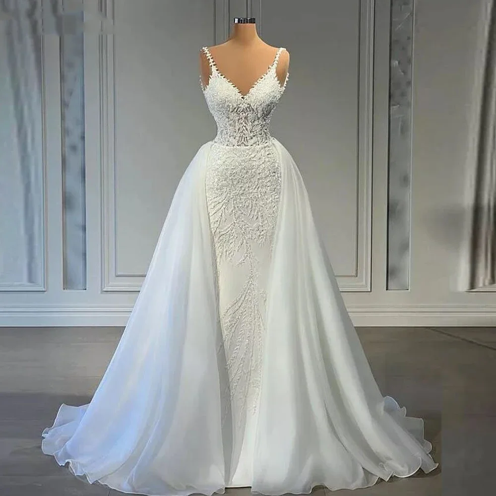 Op maat gemaakte prachtige sixy V-hals zeemeermin satijnen trouwjurken Mouwloze illusie kanten bruidsjurken met kralen en afneembare sleep