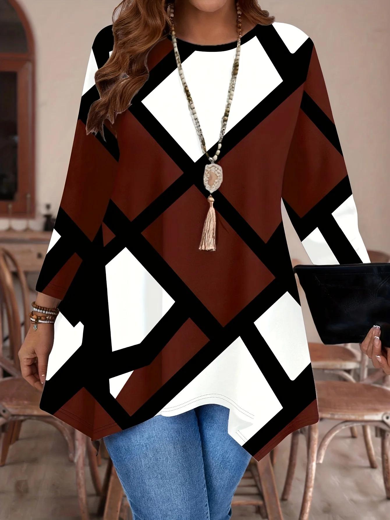 Stylish Plus Size Women's Tunic with Geometric Pattern for Effortless Chic Look