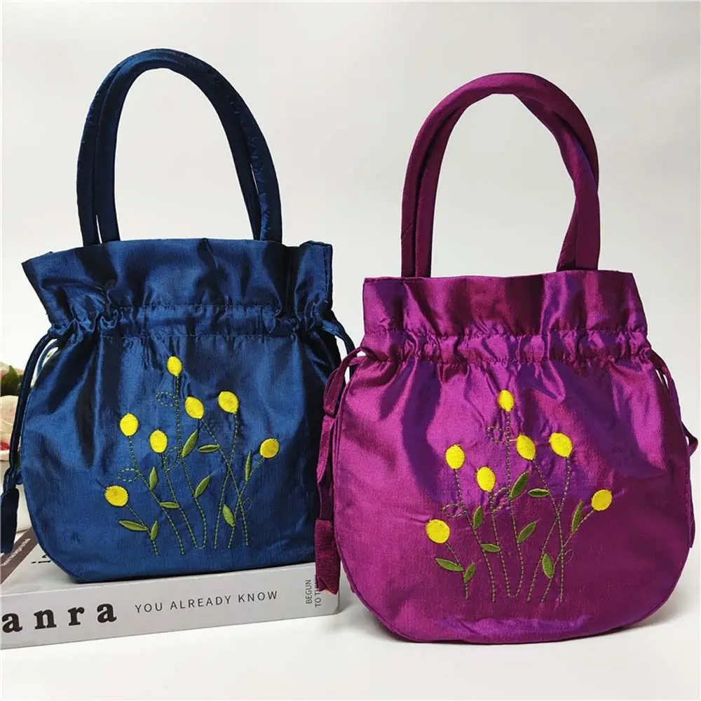 Bolso de seda satinada con bordado de hojas Hanfu, bolso de mano de flores de estilo étnico, bolso de almacenamiento para teléfono, bolso de cubo Floral coreano, diario