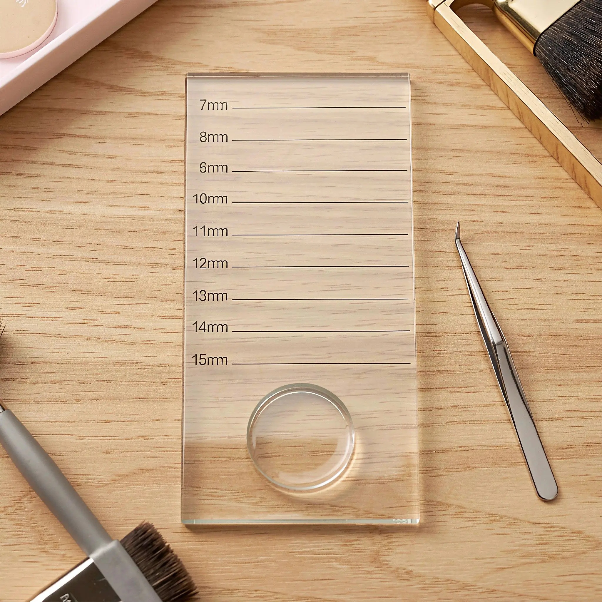 3Pcs Eyelash Extension Glass Tray Lash Pallet Rectangular Transparent Lash Strip Holder with Scale for Salon and Mobile Nail Art