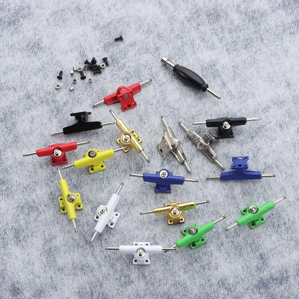 Con dadi Tastiera Camion Giocattolo 1 Coppia Durevole Hobby Collezionisti Modello Cuscinetto Staffe Ponte 32mm Mini Finger Skateboard Parti
