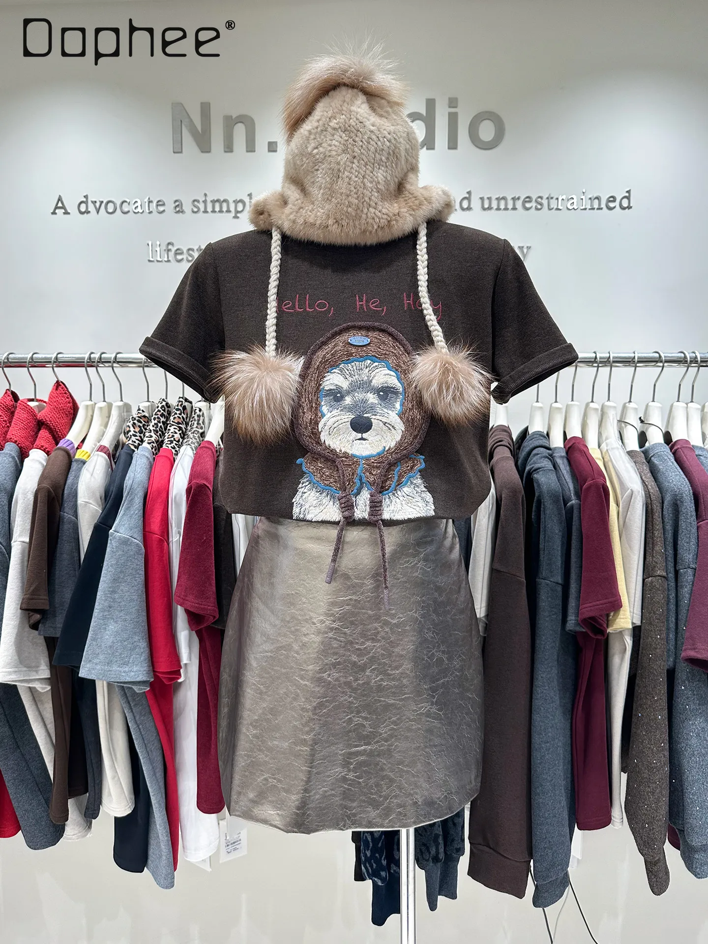 

Thickened Brushed Cotton Short Sleeve T-Shirt for Women Autumn and Winter Cute Dog Print Regular Shoulder Round Neck Top