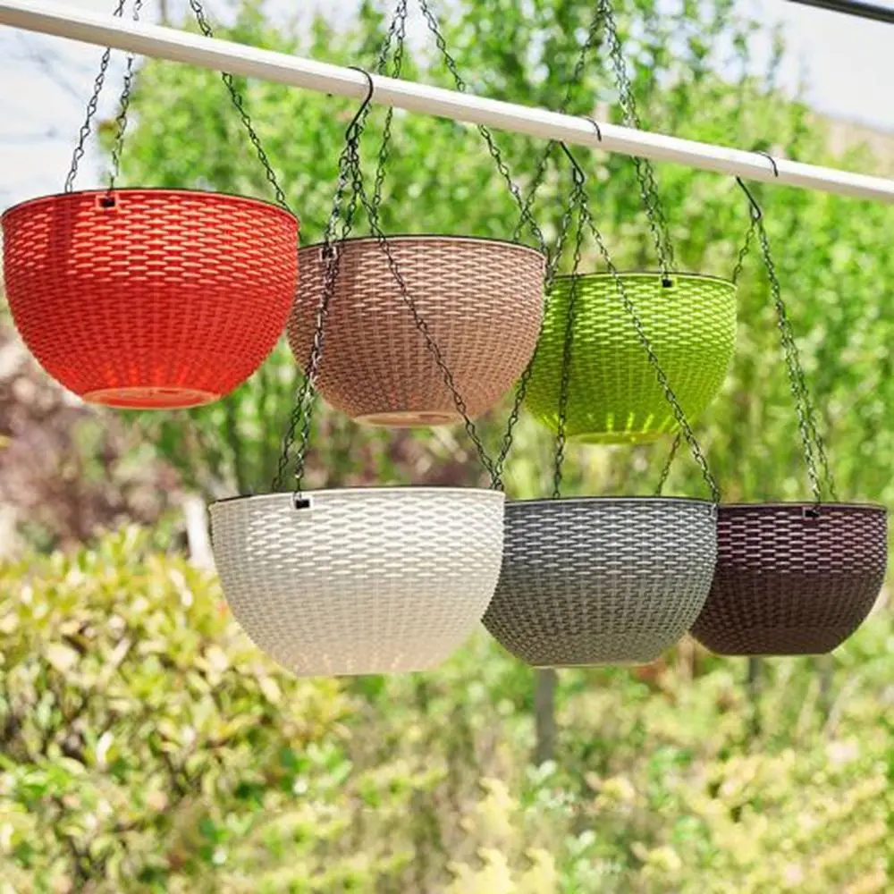 Plastic Imitation Rattan Hanging Pot European Style Self Absorbing Water Plant Hanging Basket Stackable with Chain