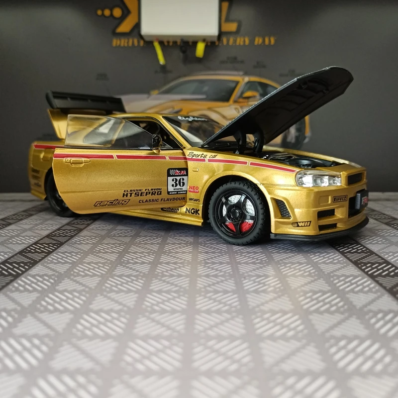 1:24 simulação Nissan GTR-R34 liga modelo de carro supercar, portas e capô do motor, porta-malas pode ser aberto