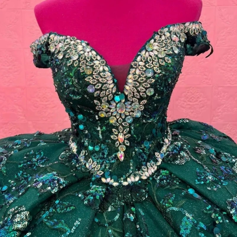 Real Picture Emerad Green Quinceanera Dresses Sweet 16 Girls Cap Sleeve Crystal Applique Women Prom Party Gown Vestido VX Anos