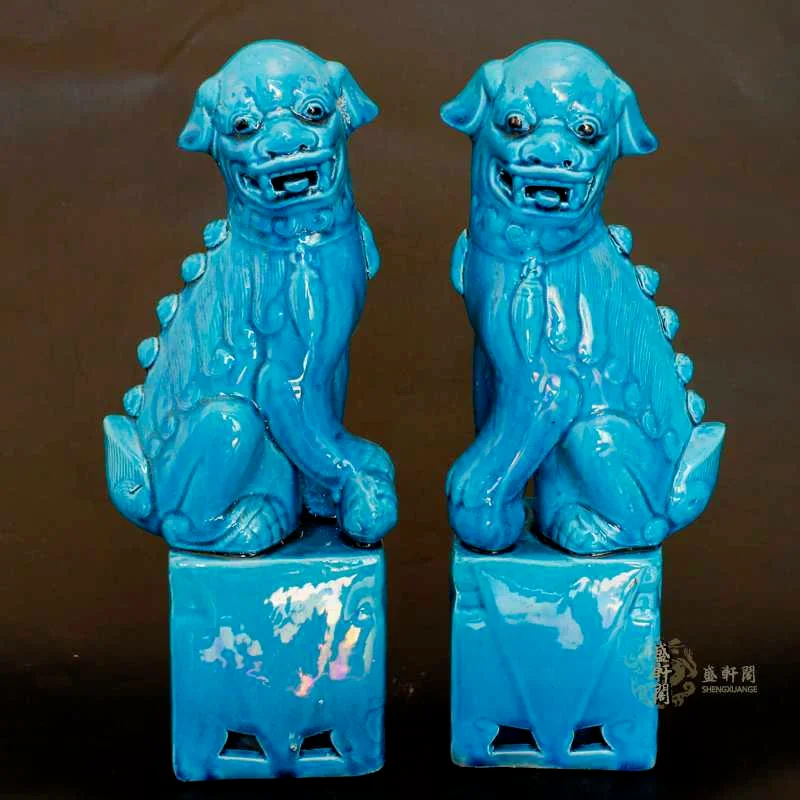 Chinese Jingdezhen Peacock Blue Lion Statue Antique Collection Decoration