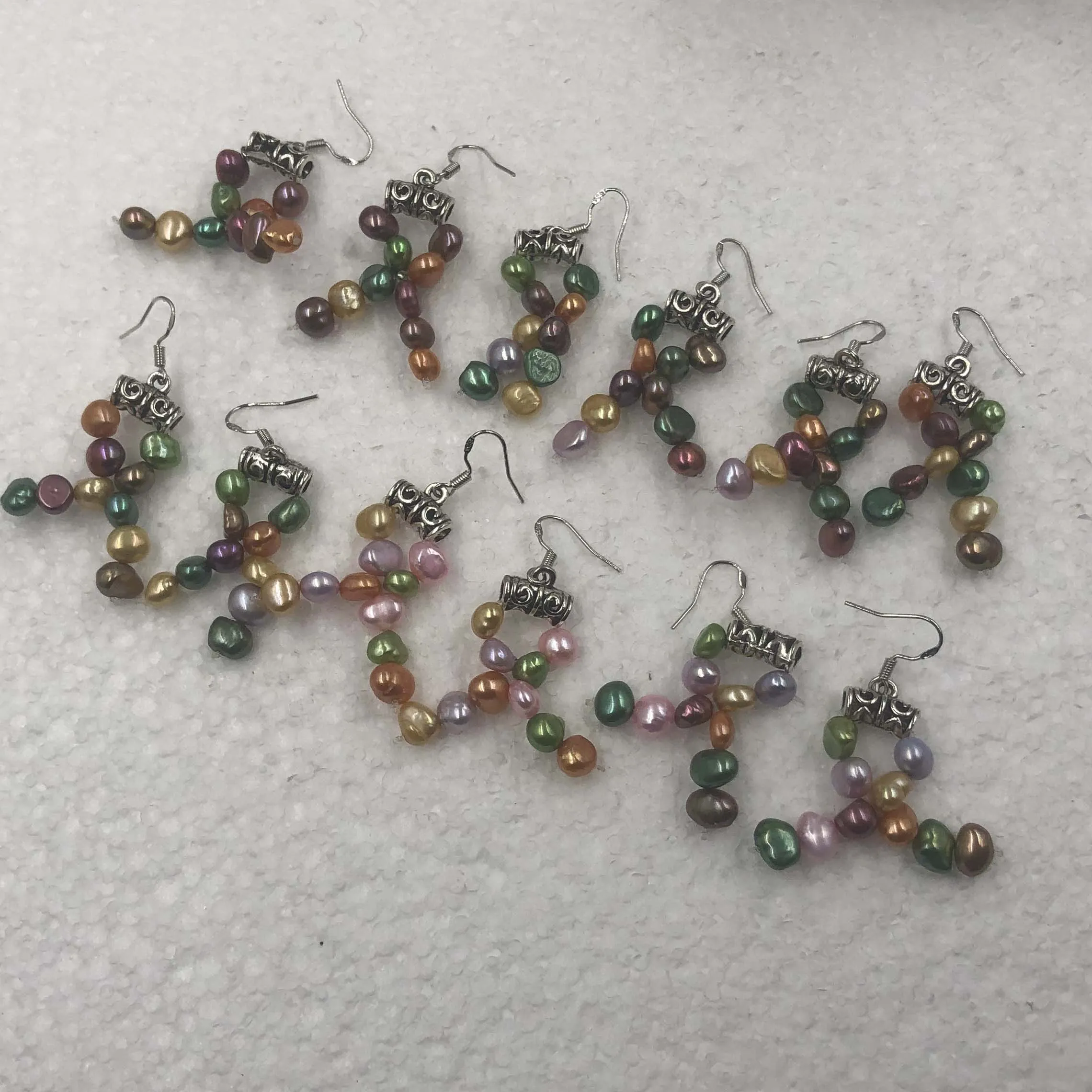 

[ELEISPL] Wholesale 6 Pairs Multicolours Freshwater Pearl Earrings #22010127