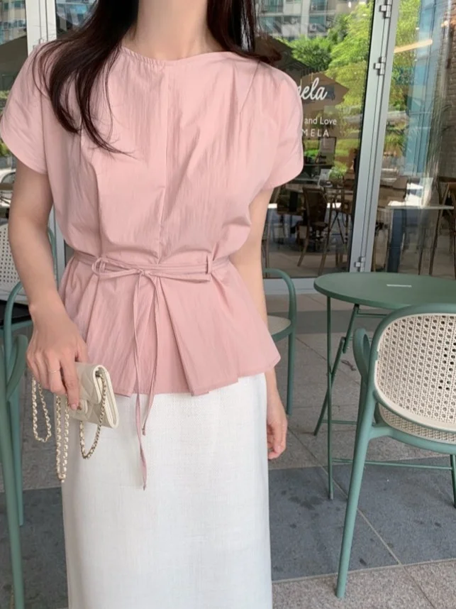 Csa Fena Chique de Manga Curta com Cinto na Cintura, Estilo Coreano, para o Dia a Dia, Manga Regular, Gola Redonda, Co...