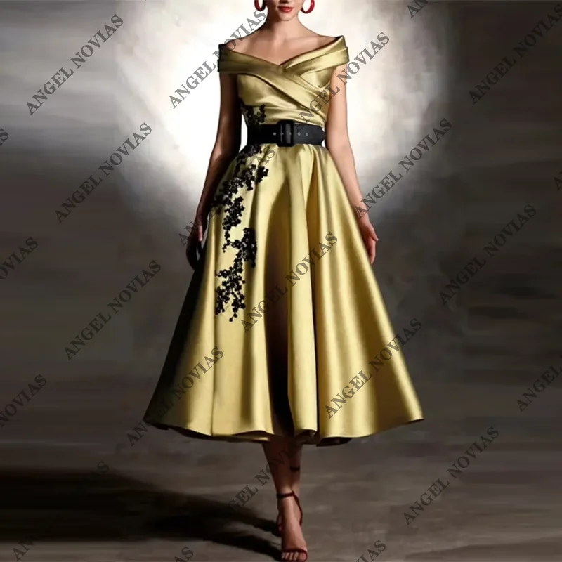 

Customized Elegant Short Satin Off Shoulder Mother of the Bride Dresses A-Line Satin Formal Party Gown Pleats Women Dresses 2024