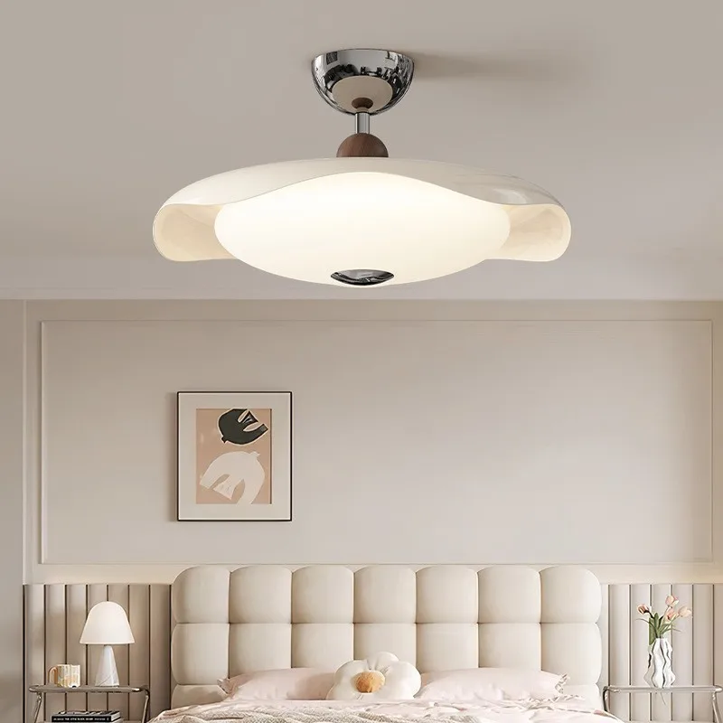 

Nordic creative modern cream style eye protection LED full spectrum round master bedroom high-end glossy American style room