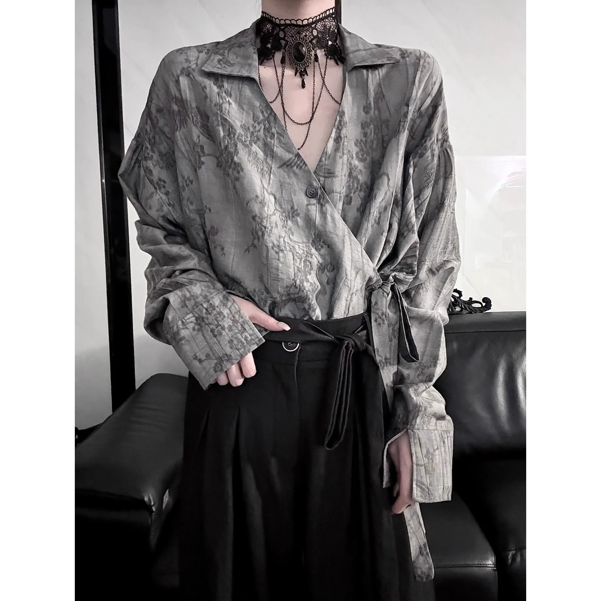 

2026 Spring Unisex New Chinese Style Long Sleeve Shirt Vintage Stir Dyed Embroidery Robe Style Niche Top