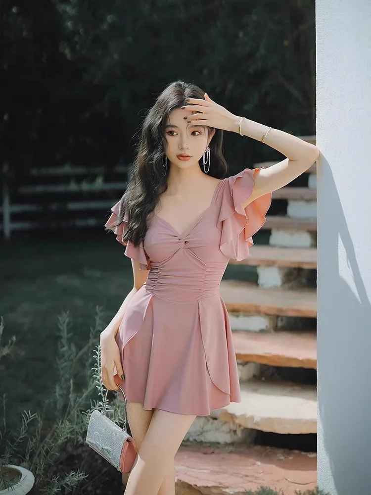 

Новинка 2024: Женский слитный купальник для небольшой груди, больших размеров, скрывающий живот, для термальных источников, повседневный, с фиксированными вкладышами для груди или...