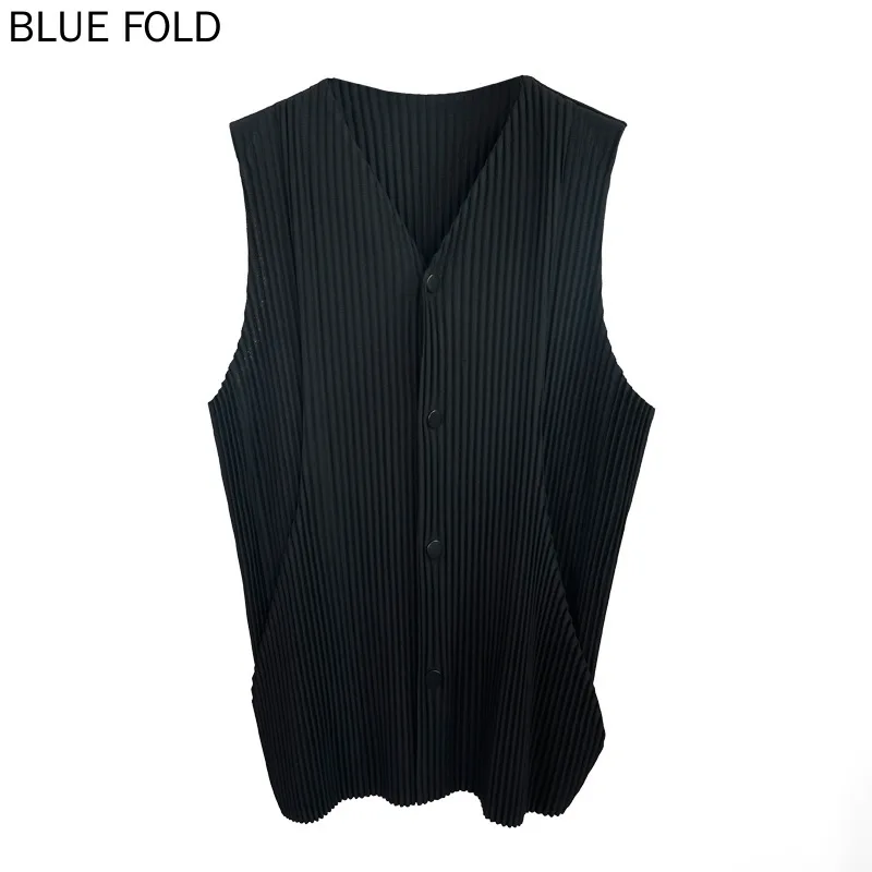 

Miyake Pleated Single-Breasted Vest for Men, Casual and Versatile Clothing, HP, New, 2024