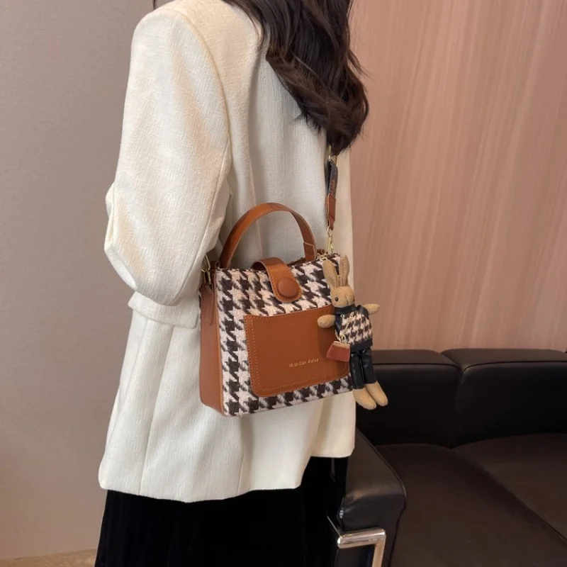 

Classic Elegant Leather Shoulder Bag Women's Crossbody Handbag Luxury Designer Tote Ladies Purse Practical