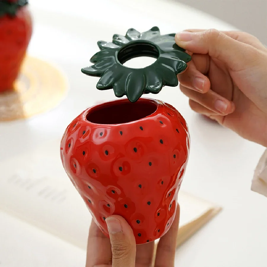 1pcs trawberry vase, ceramic fruit shaped, ins minimalist style,  desktop ornament, living room bedroom home decor creative 2026