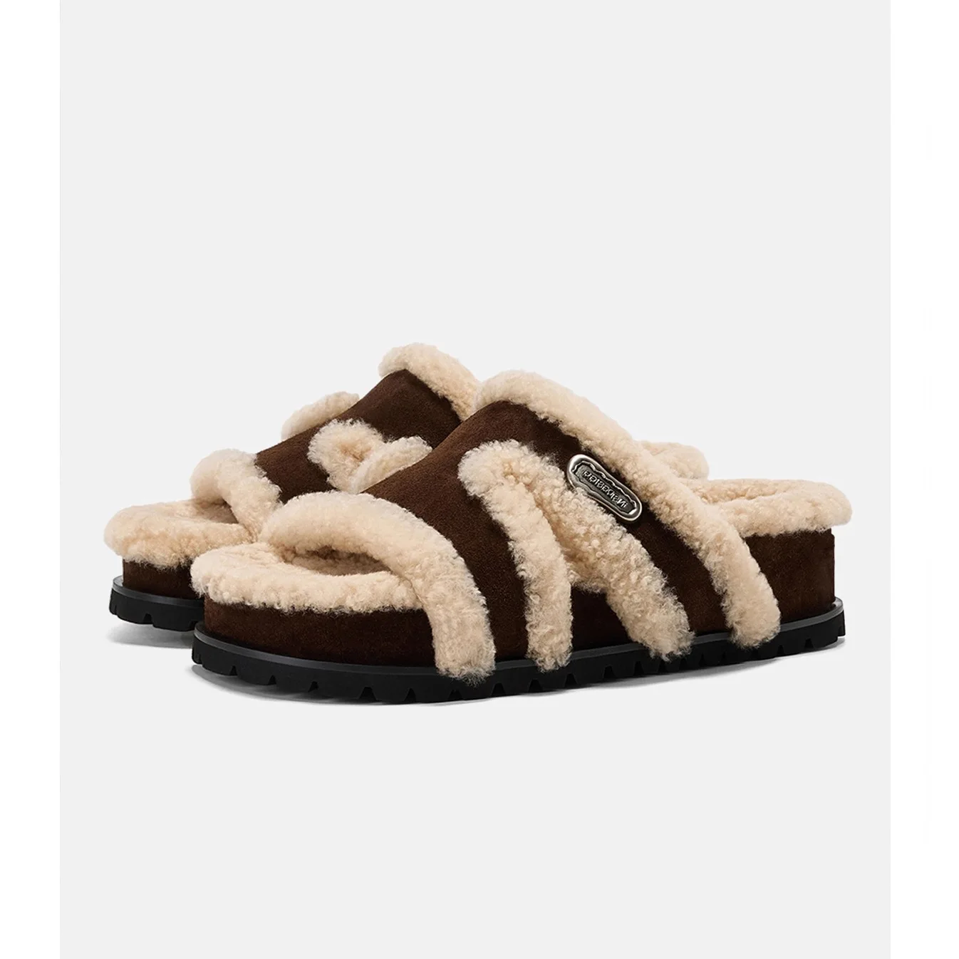 Hairy shoes for women to wear with a high-end feel  2025 autumn and winter fur integrated warm and thick soled Boken slippers