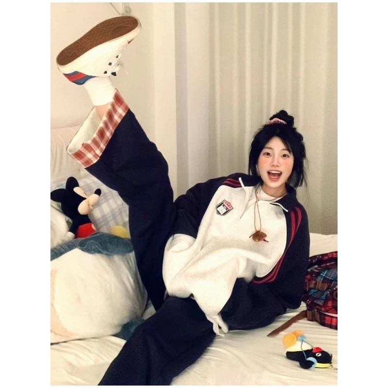 

Комплект из двух предметов: свитшот и спортивные брюки большого размера (300 Pou), повседневный, для мужчин и женщин, осенне-зимний, новый, с воротником-стойкой и вставками.