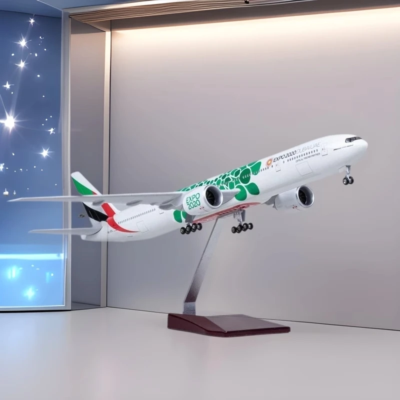 1:157 Scale 47cm Aircraft B777 2020 Emirates Expo Model Adults Fun With Light and Wheel Diecast Resin Airplane Collection Gifts