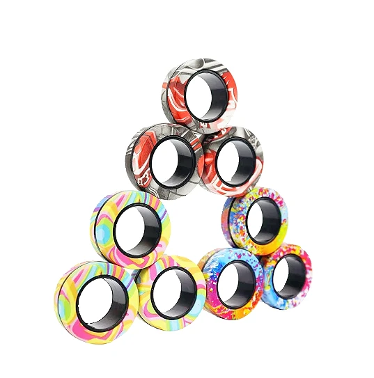 Lot de 3 anneaux rotatifs magnétiques Fidget Pack, cadeau parfait pour adultes, adolescents et enfants