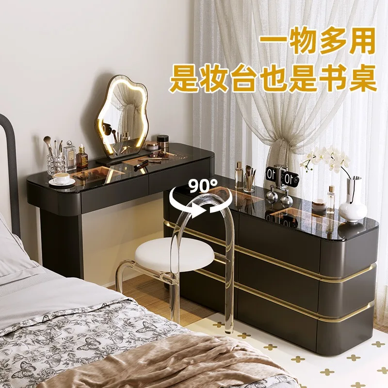 غرفة نوم من الخشب الصلب، بسيطة وحديثة، سرير رياح كريمي صغير، طاولة مكياج، صدر مدمج