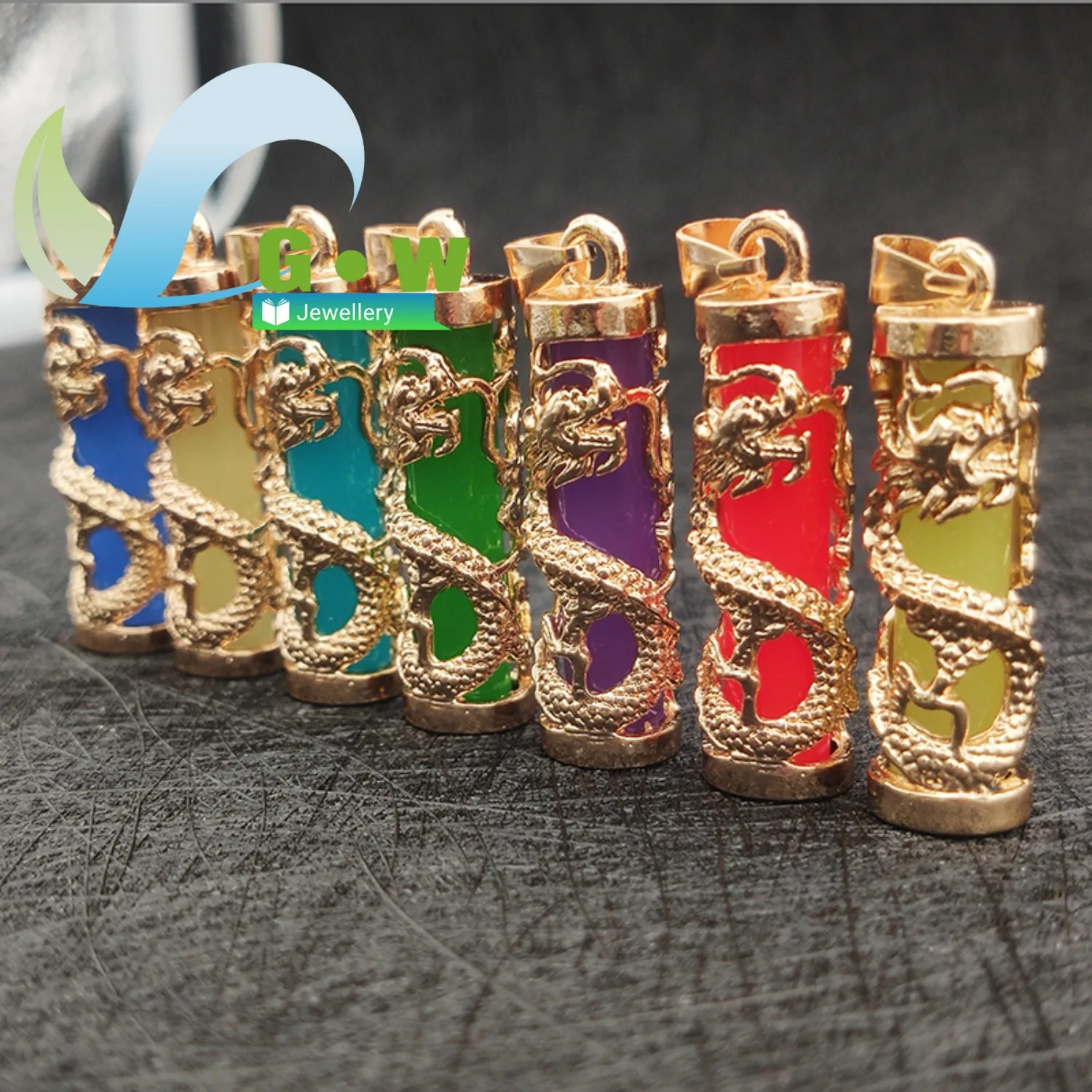 Glow Dark Dragon Pendant Necklace for Men Golden Resin Dragon Pillar Pendant Mythological Masculine Jewelry Gift Night Light