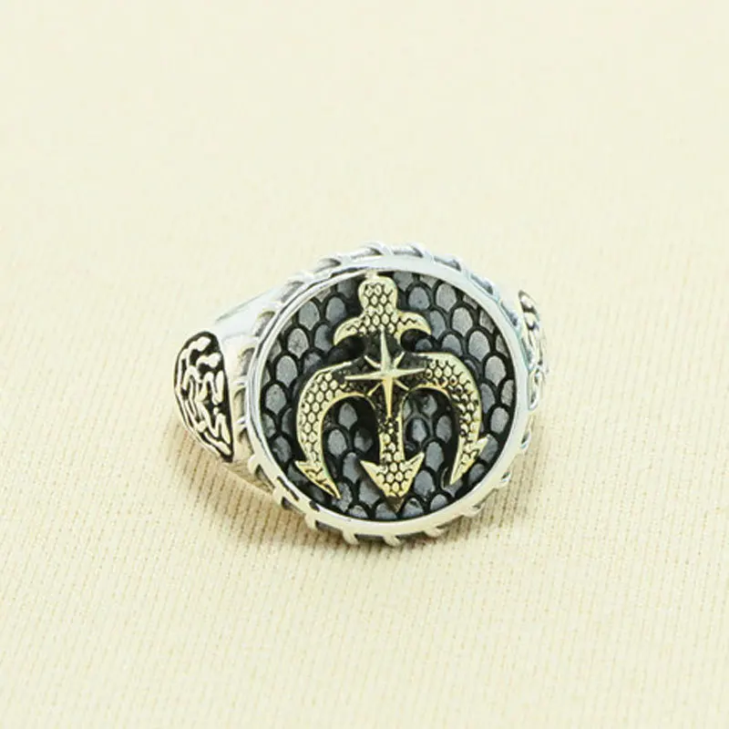 

925 sterling silver trident ring with a trendy and niche design for men. Exquisite Han ins personalized and minimalist navy styl