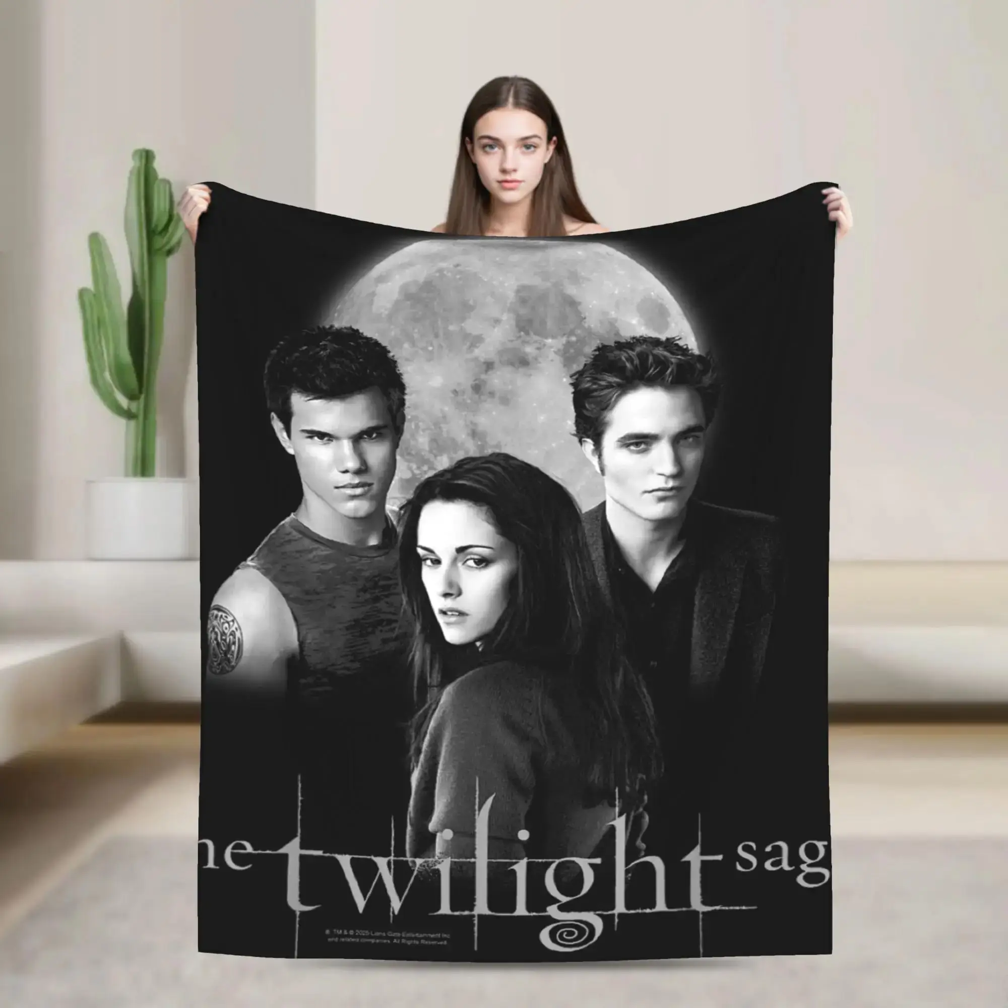 

Twilight Saga Plush Throw Blanket Soft Flannel Sofa Bed Cover for Travel Office Home Use Outdoor Graphic Design