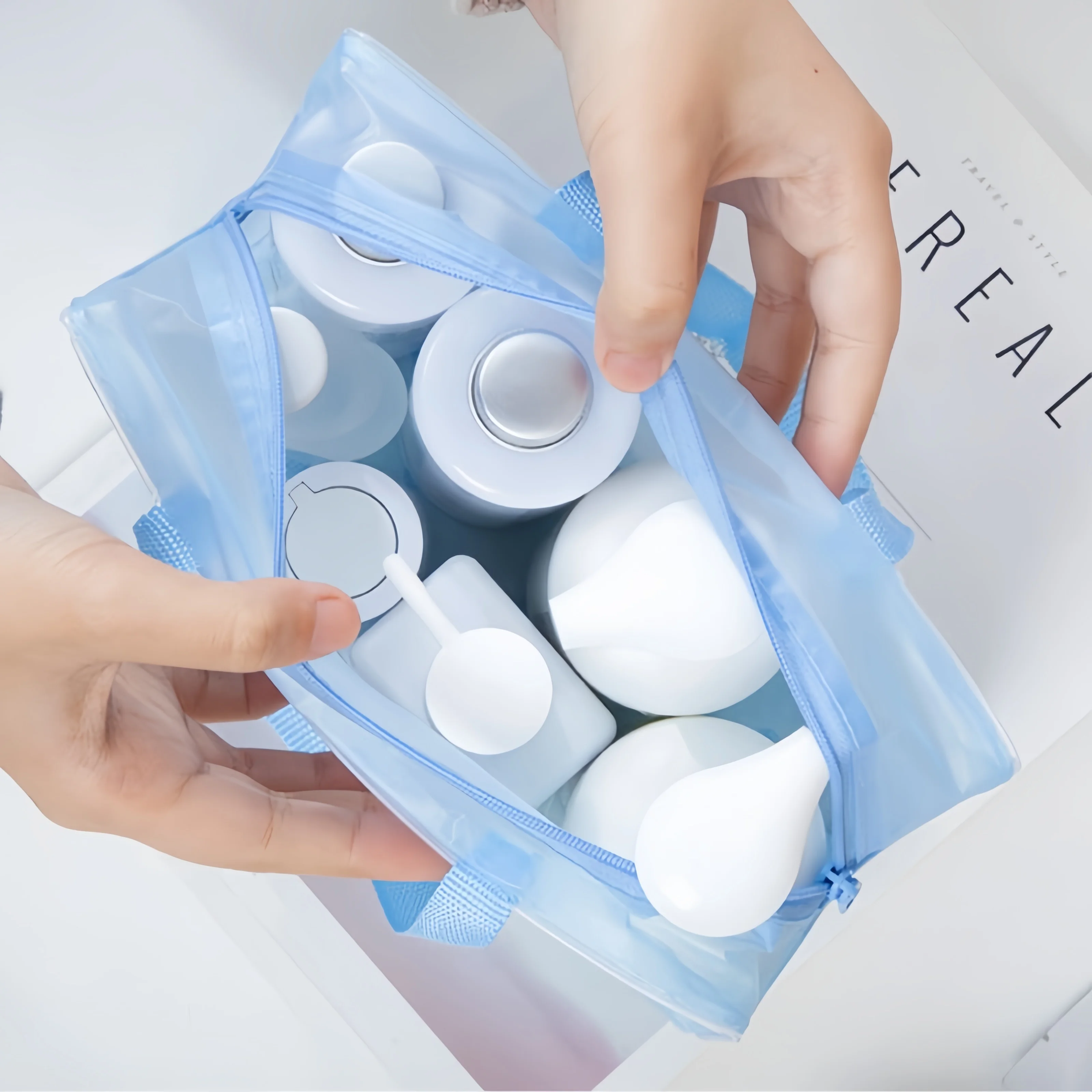 5pcs PVC Cosmetic Bag Set - Unisex-Adult Water-resistant Transparent Makeup Pouch Set with Secure Zipper Closure
