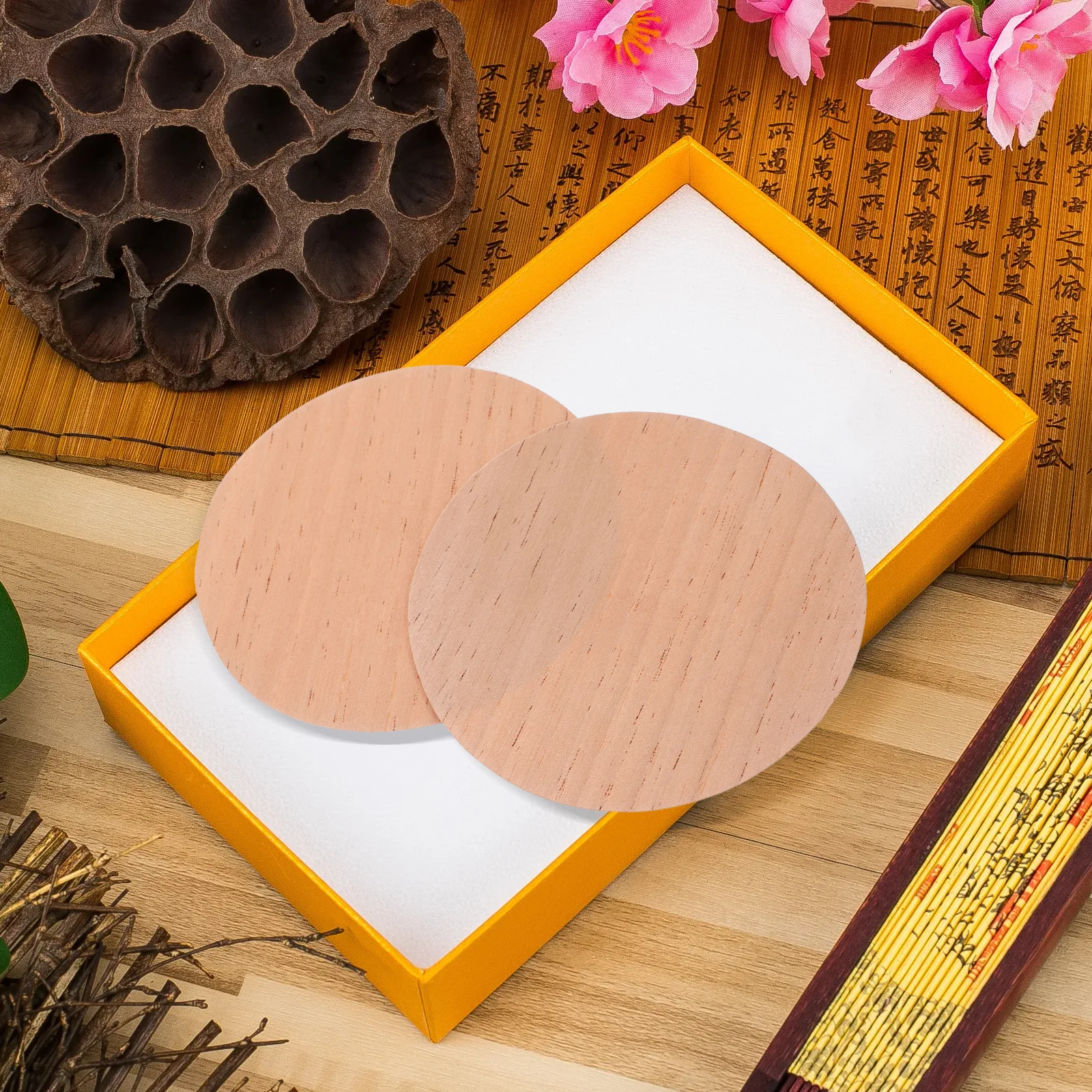 

2pcs Round Spanish Sheets For Humidor Cigar Storage Cedar Divider Sheets Moisture Control Lightweight Portable Cigar Accessories
