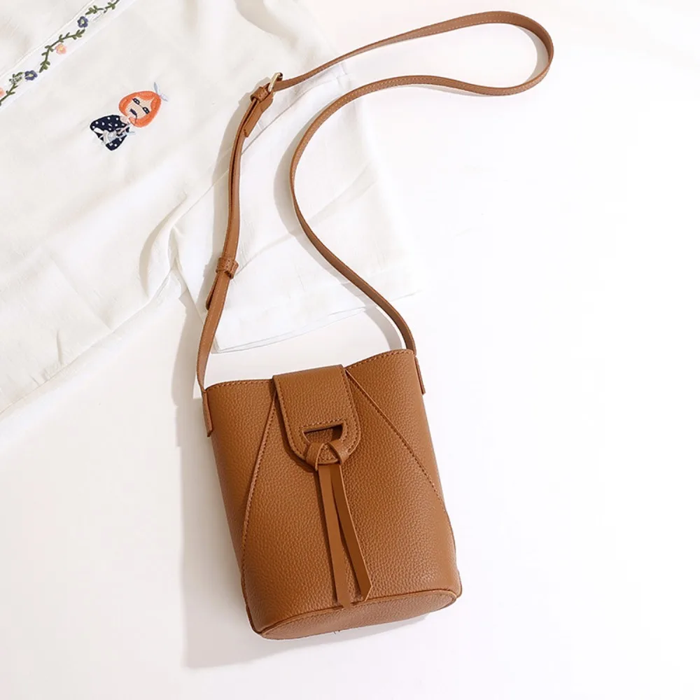 

Fashion Solid Color Women Crossbody Bag Small Size Lightweight Lady Mini Pouch Large Capacity Mini Pouch Purse Daily Use
