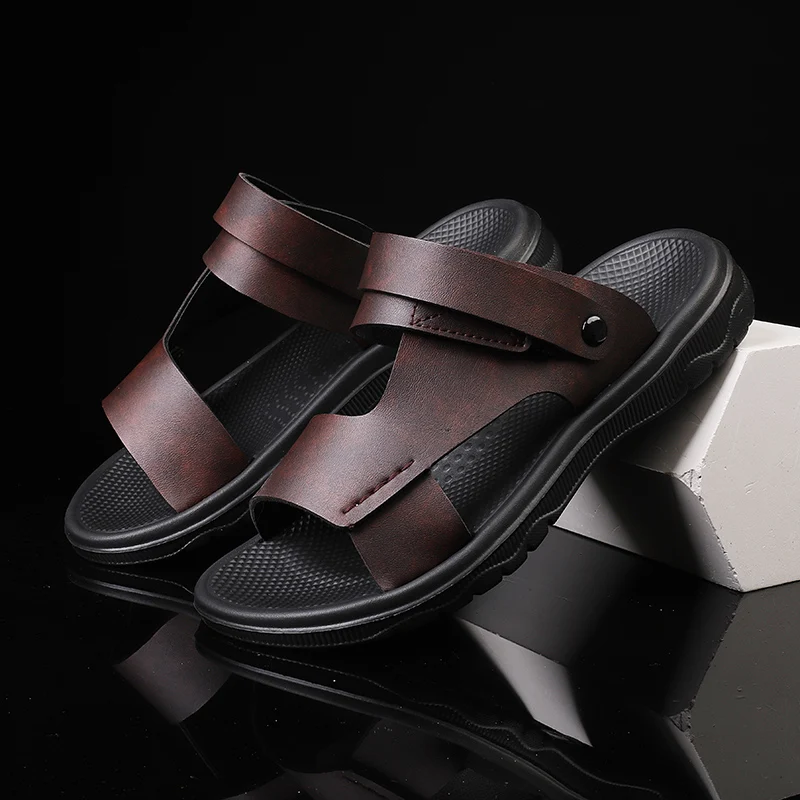 Men Sandals Summer Leisure Beach Holiday Outdoor Male Retro Comfortable Casual Sandals leather Men Flip Flops