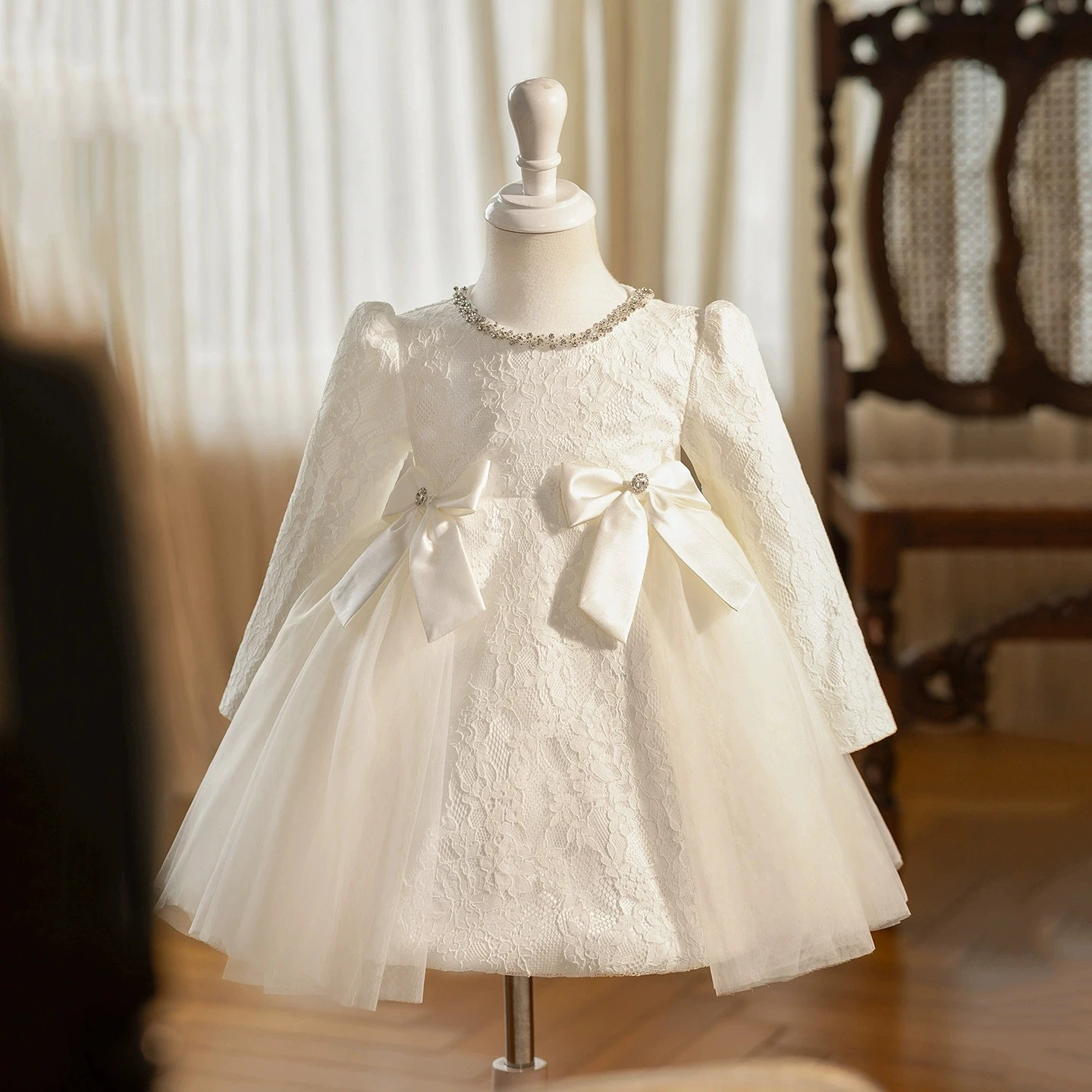 

Элегантное белое платье принцессы для маленьких девочек, с длинными рукавами, с бантом, для праздников, дней рождения, свадеб, детская одежда для малышей 1-12 лет