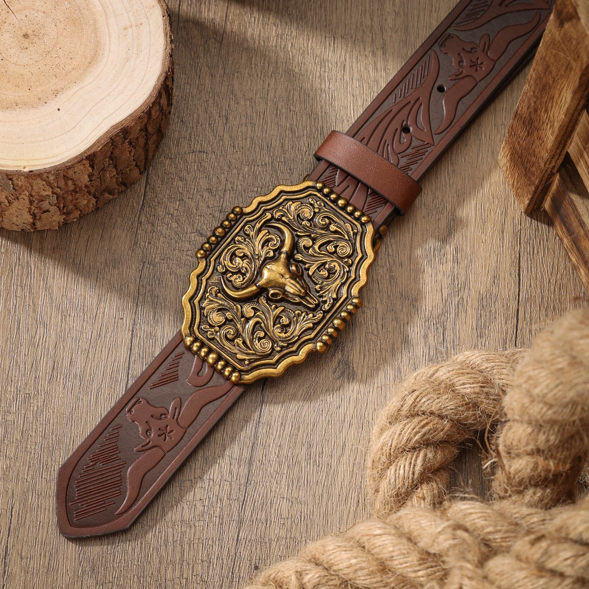 Ein PU-Gürtel für Damen und Herren, der den Stil von Western-Denim und Retro vereint, ist perfekt für alltägliche Freizeitausflüge. – Detail 2