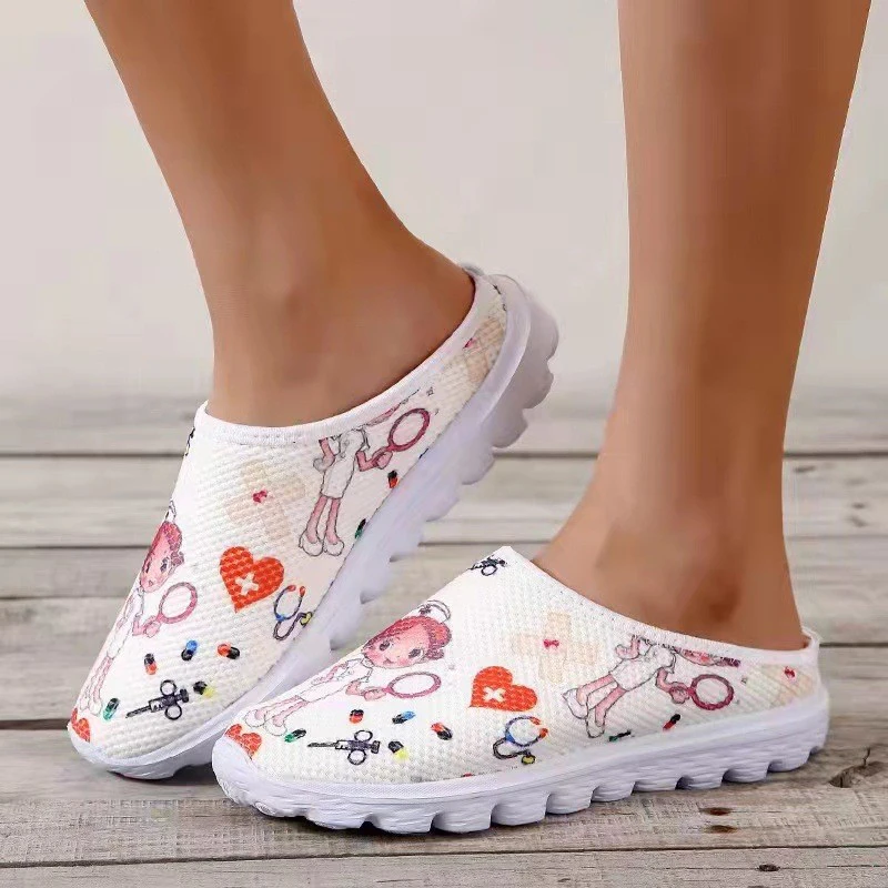 Nurse Shoes Women Print Breathable Sneakers Slip-on Light Non-slip Flats Ladies Soft Bottom Cartoon New Female Shoe Moccasins