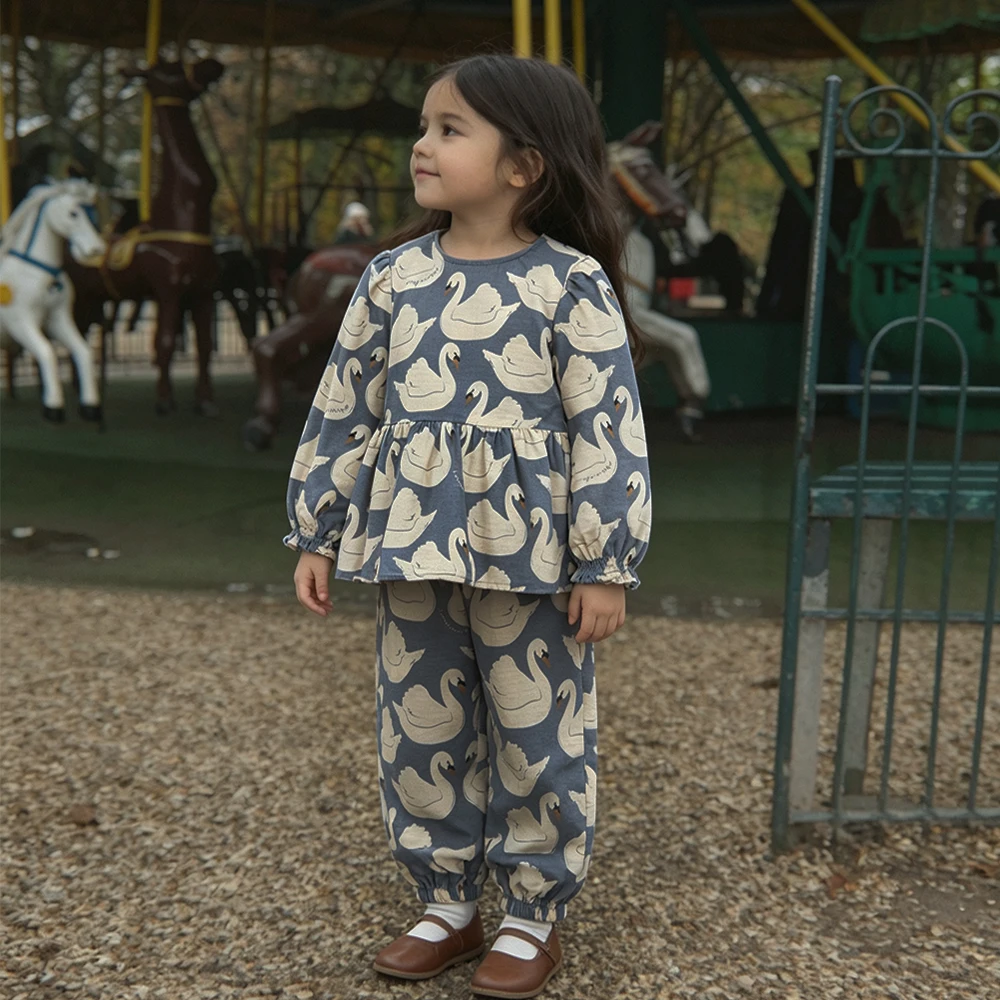 New Autumn 2026 KS Fashion Girls Retro Swan Print Series Sweet and Cute Long Sleeve Princess Dress Versatile Cute Swan Party Set