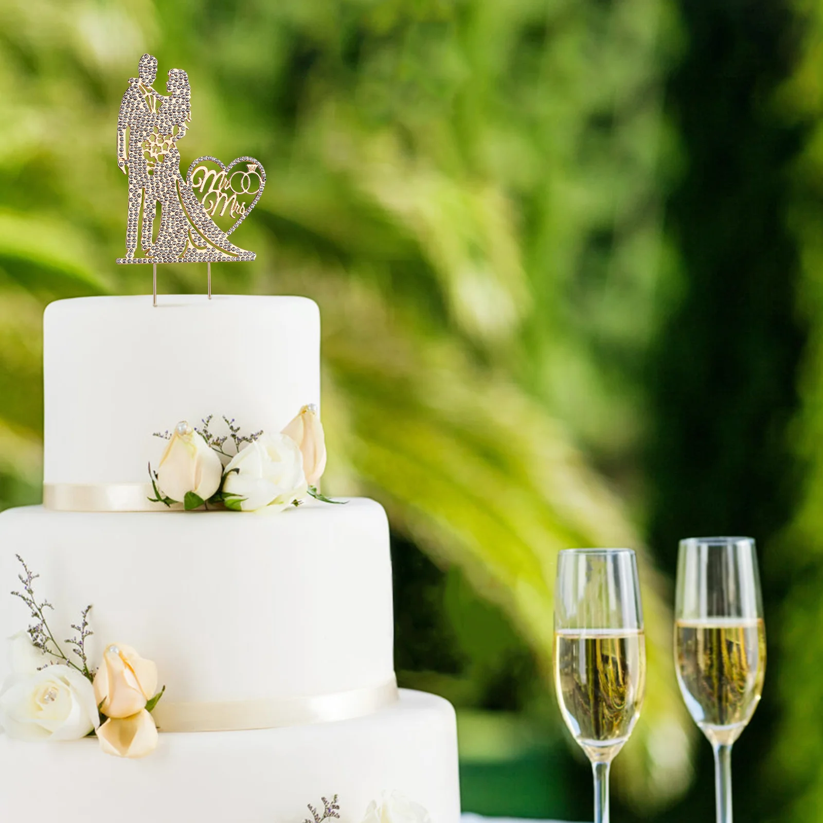 

Elegant Wedding Cake Topper with Sparkling Rhinestones Heart-Shaped Design for Bride Groom Celebration Cake Decorations