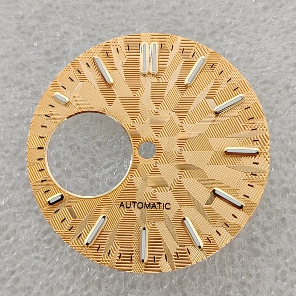 2025 New Geometric Personalized Watch Dial Green Luminous 28.5mm Watch Face for NH38 Movement