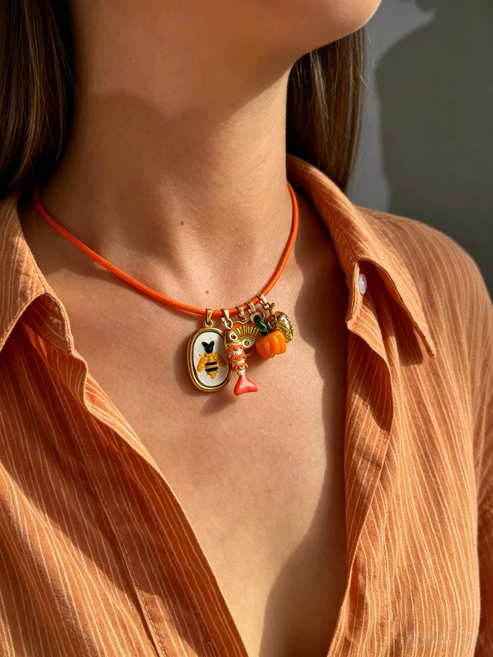 Peri'sbox Fashionable Pumpkin Glass Bee Embroidered Love Enamel Multi Element Pendant Women's Necklace Cute Creative Jewelrys