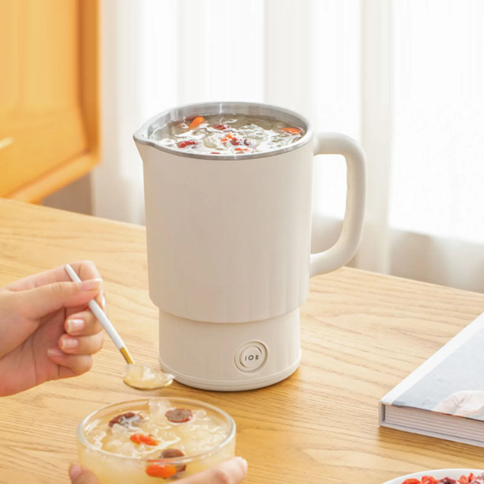 Portable Electric Kettle Food Grade 600ML Foldable Tea Coffee Kettle with 2 Temperature Settings 5 Min Fast Water Boiling