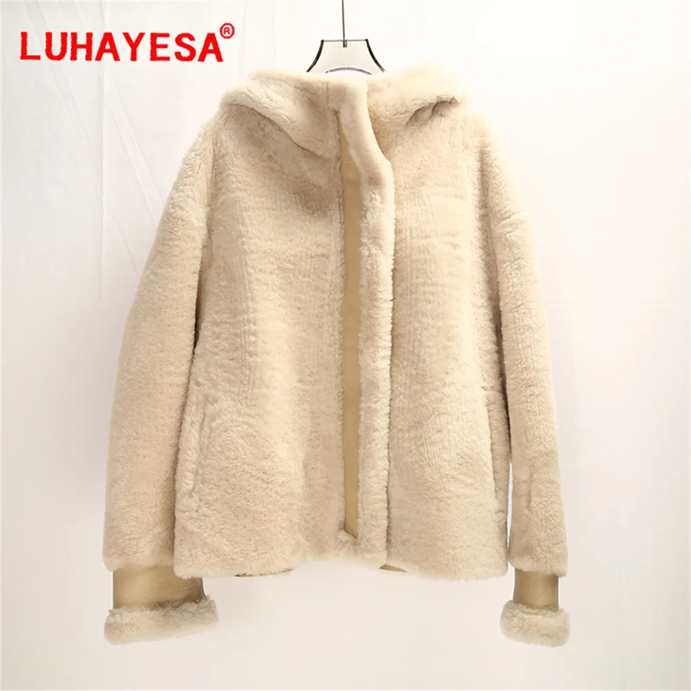 เพียง L ขนาด 2024 สองด้านสวมใส่ Hooded Thicken Merino Sheepskin Lamb FUR Shearling เสื้อผู้หญิงสบายๆทุกวันเสื้อขนสัตว์จริง