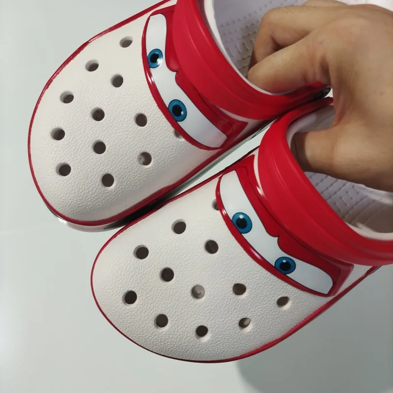 ديزني كارتون الأبيض 95 سيارة توهج الأطفال النعال الكبار غير مضيئة النعال تنفس مقاومة للاهتراء لا شعار النعال