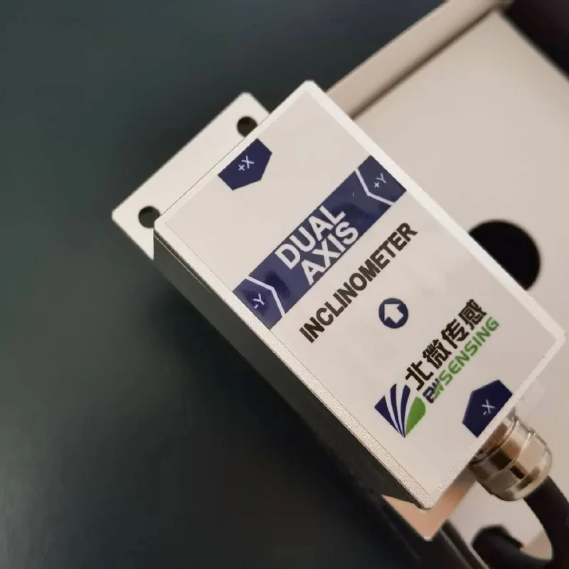 

BWM426 Dual Axis Inclinometer Tilt Angle Sensor with Accuracy 0.01 Resolution 0.001 Degree RS232 / RS485 / TTL (Optional)
